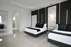 4 habitaciones, tabla de planchar con plancha, cuna de viaje y wifi 