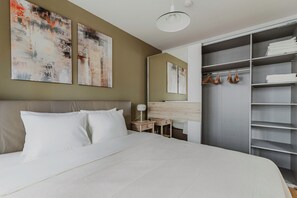 1 camera, ferro/asse da stiro, Wi-Fi, lenzuola