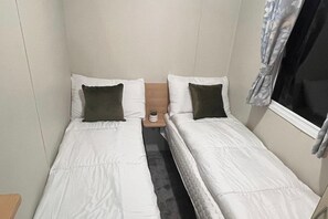 3 habitaciones, tabla de planchar con plancha y wifi 