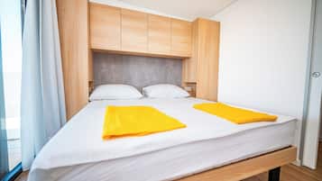 2 quartos, ferros/tábuas de passar roupa, Wi-Fi, roupa de cama