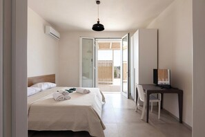 5 chambres, Wi-Fi gratuit, draps fournis