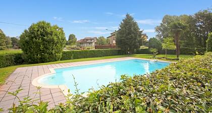 Angera Relax & Pool - Lake Maggiore Retreat, Angera, Italy