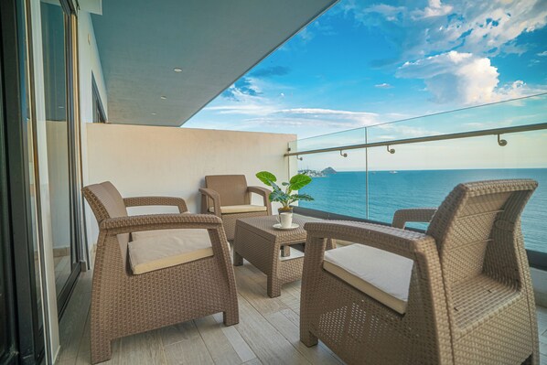 Departamento Deluxe, vista a la playa | Terraza o patio