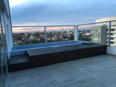 Dreamed penthouse, 5 bedroom apartment with AC, WiFi in amazing Santa Cruz