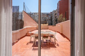 Imagen sin descripción, 3 de 18, botón