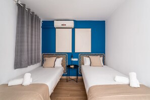 4 chambres, bureau, fer et planche Ă repasser, Wi-Fi