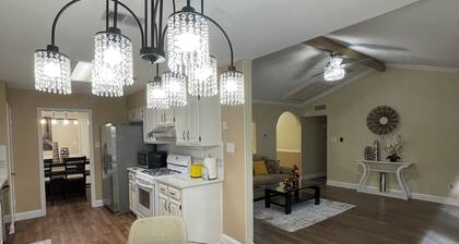 Charming 3-bedroom house in peaceful Arlington with WiFi, AC