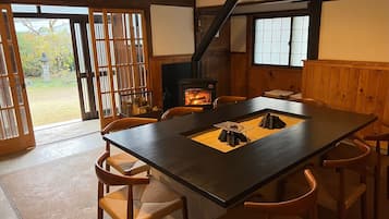 Room | 2 bedrooms, free WiFi, bed sheets