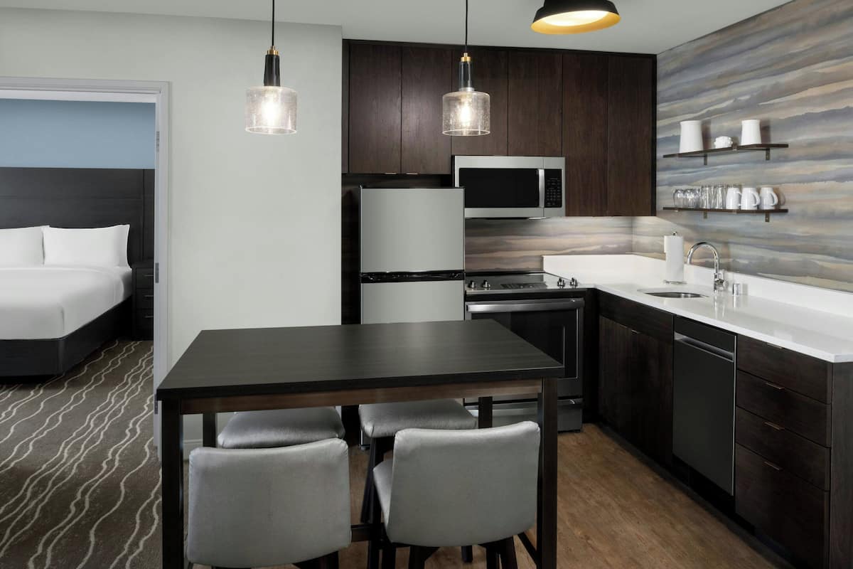 Suite, 2 habitaciones | Ropa de cama