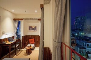 Habitación Deluxe doble, balcón, vistas a la ciudad | Vistas a la ciudad