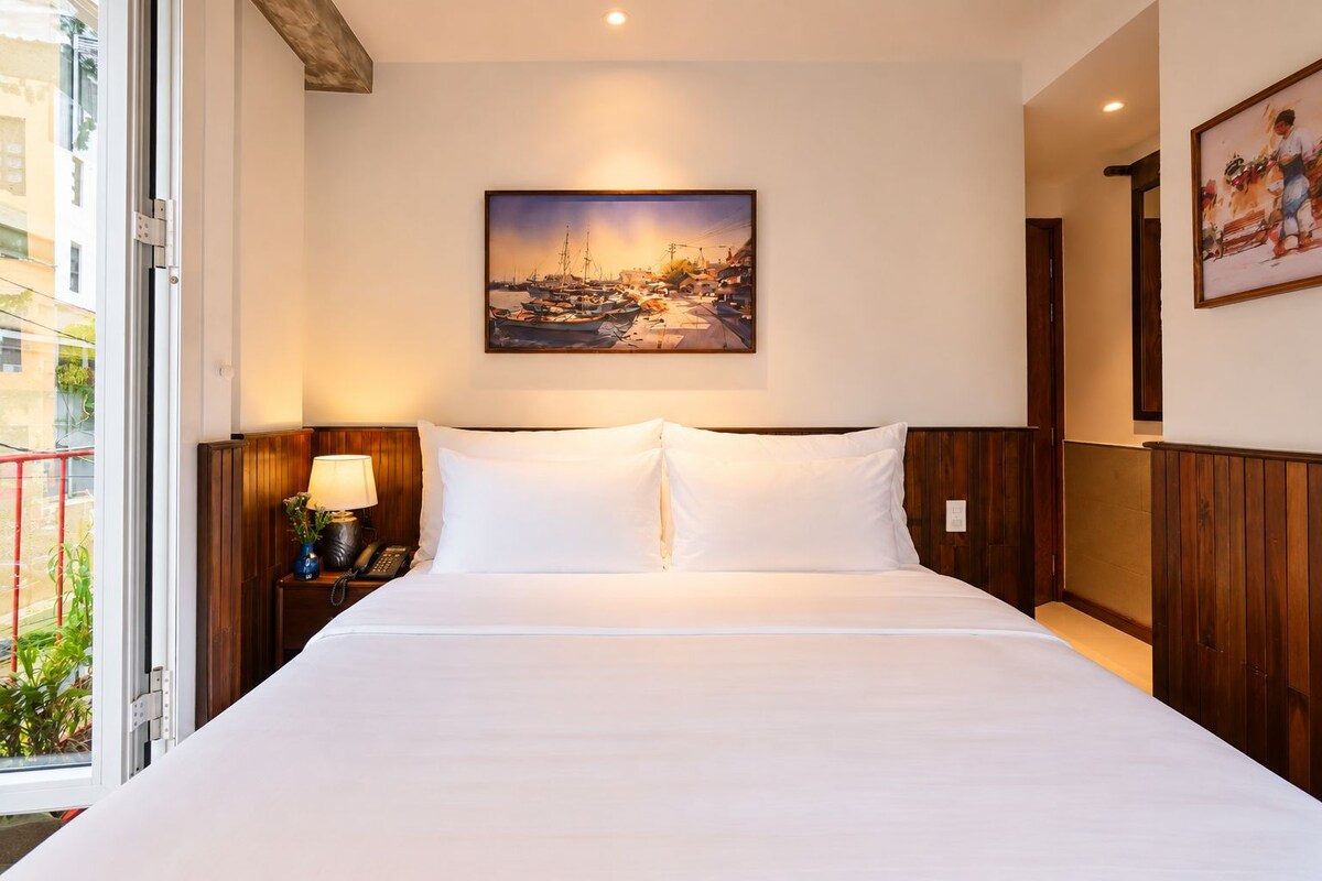 Superior Double Room | Minibar, in-room safe, blackout curtains, soundproofing