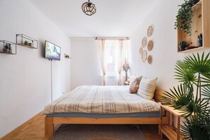 2 Schlafzimmer, Schreibtisch, WLAN, Bettwäsche