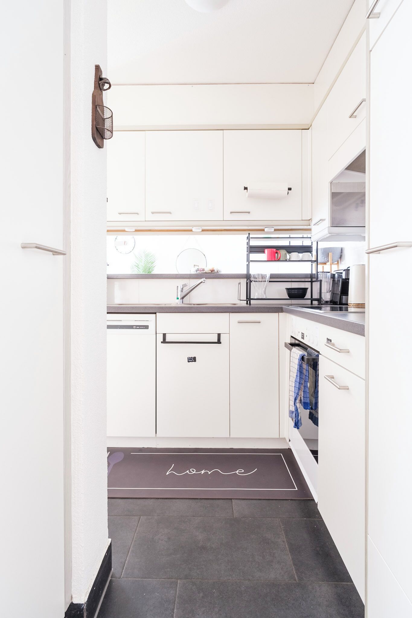 Micro-ondes, four, plaque de cuisson, lave-vaisselle