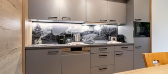 Luxury apartment with a sauna and a balcony