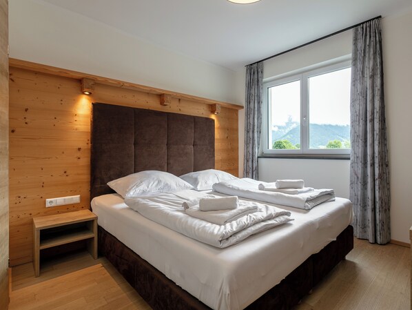 2 bedrooms, internet