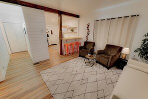 Smart TV - Bluebird Basecamp- cozy, renovated home in the heart of Wallace, ID (Wallace)