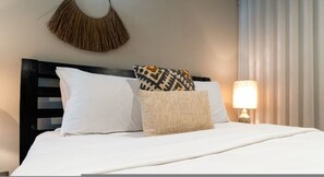 House, Smoking | 3 bedrooms - Water-front Paradise Pool - BBQ - Balcony Dining (Bayview)