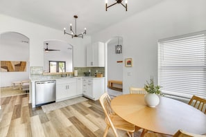 Interior - Heated Pool, Furnished Patio! Gilbert Getaway (Gilbert)