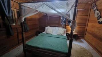 2 chambres, fer et planche Ă repasser, draps fournis