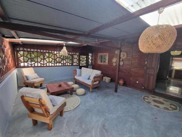 Enceinte de lâhĂ©bergement