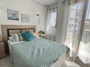 2 sovrum, strykjärn/strykbräda, internet och sängkläder