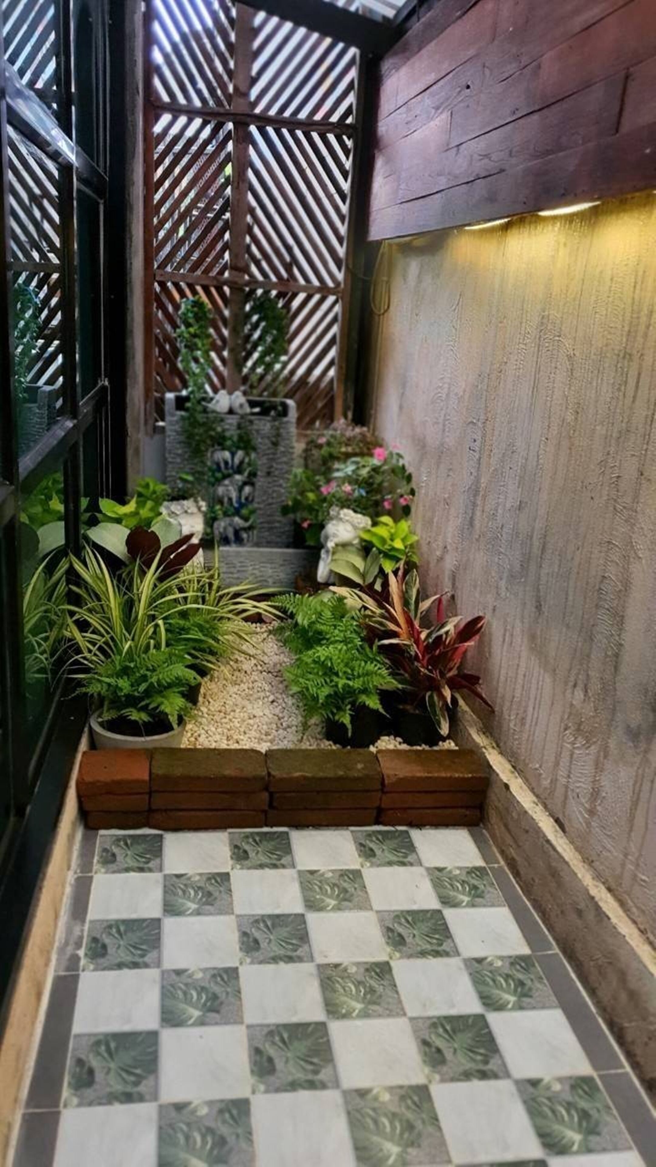 ห้องเบสิกพักรวม, วิวสวน | ห้องน้ำ | ฝักบัว, กระดาษชำระ