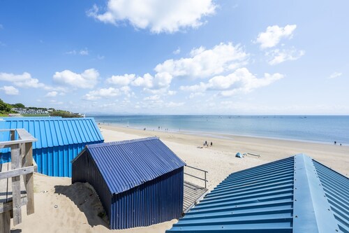 Drws Nesa - sleeps 6 guests  in 3 bedrooms