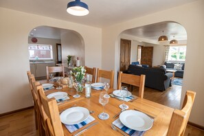 Dining - The Anchorage is a spacious 4-bedroom holiday cottage in Church Bay (Church Bay)