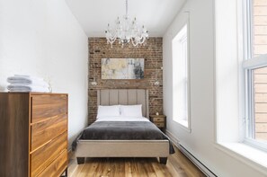 3 chambres, fer et planche à repasser, lit parapluie, Wi-Fi gratuit