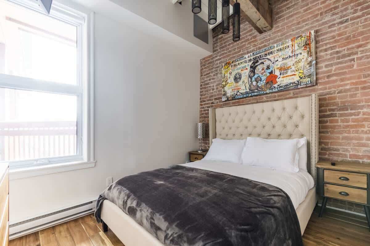 4 makuuhuonetta, silitysrauta/-lauta, vauvan matkasänky, ilmainen Wi-Fi