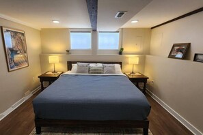 1 habitación, tabla de planchar con plancha, wifi y ropa de cama 