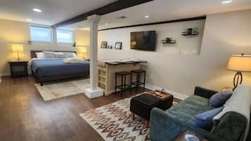 1 chambre, fer et planche à repasser, Wi-Fi, draps fournis