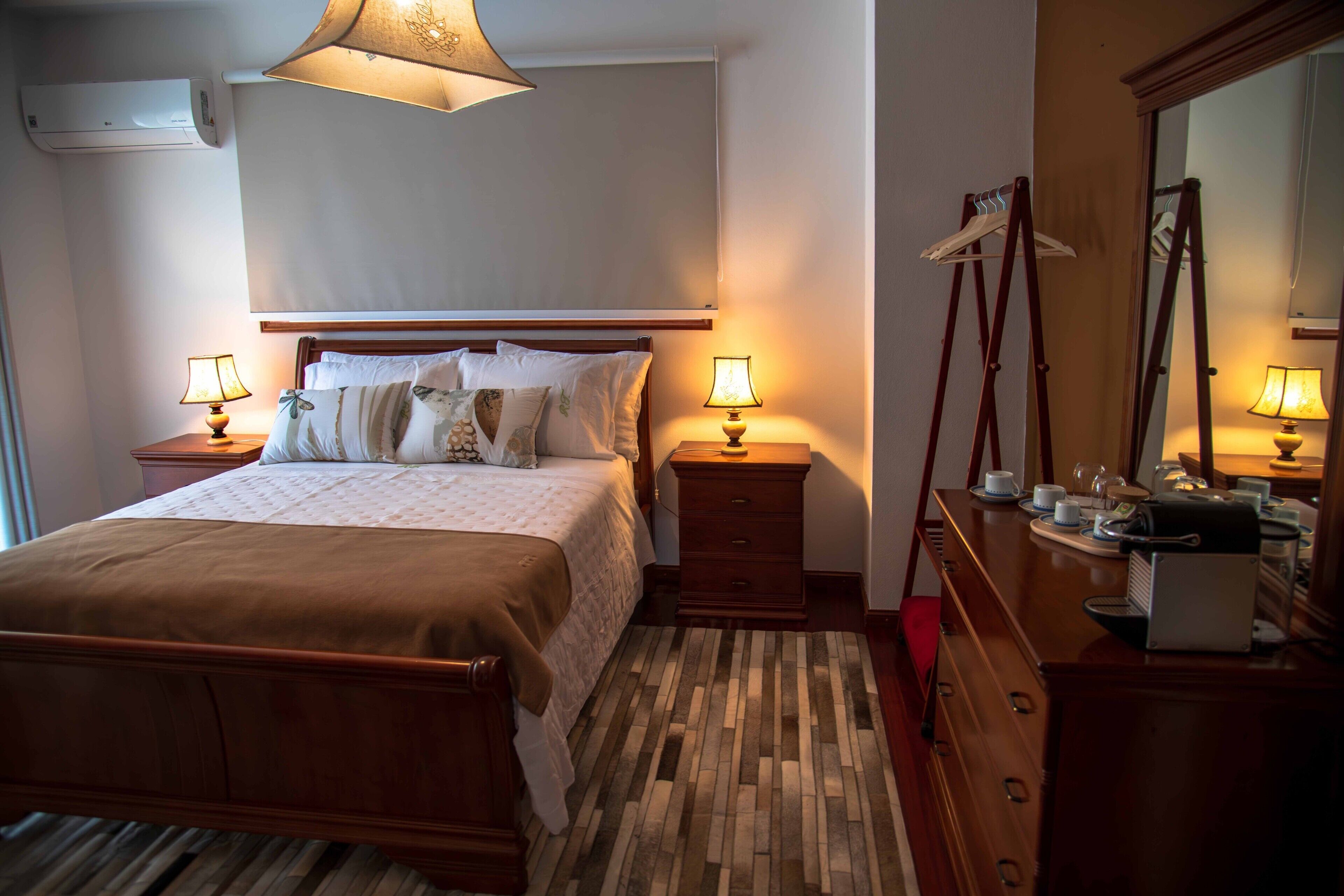 2 quartos, Wi-Fi de cortesia, roupa de cama