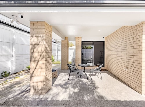 3 Mins to mall/ NEW Cozy 3-bed Home/Easy access