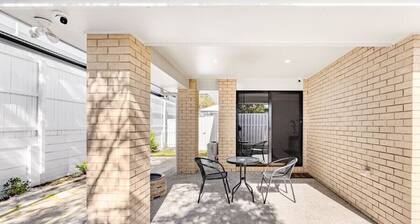 3 Mins to mall/ NEW Cozy 3-bed Home/Easy access