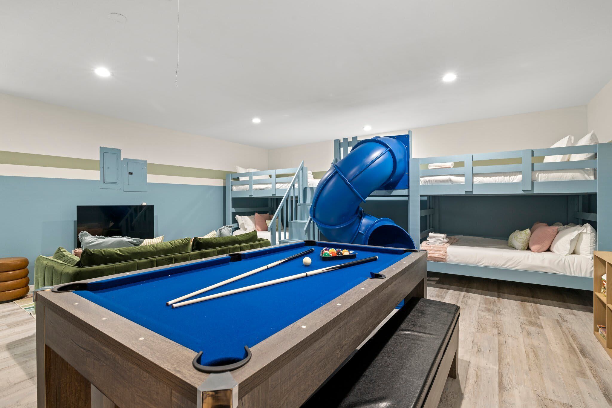 Epic Indoor Slide! Pool|hot Tub|mini Golf|fire Pit - St. Pete Beach, FL