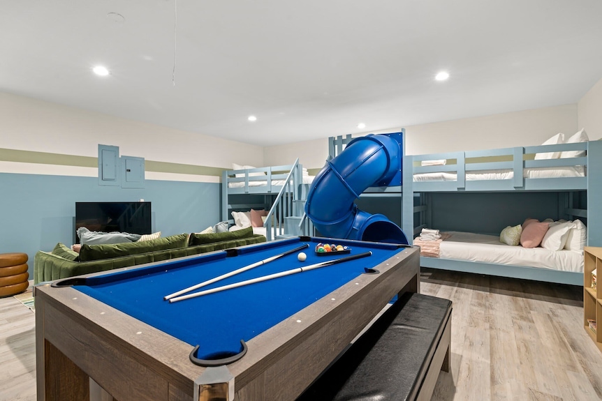 Epic Indoor Slide! Pool|hot Tub|mini Golf|fire Pit - St. Pete Beach, FL