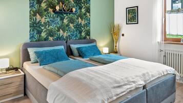 1 habitación, tabla de planchar con plancha, wifi gratis y ropa de cama