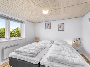 2 bedrooms, WiFi