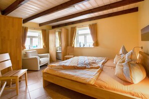 2 عدّة غرف نوم ومكواة/لوح كي وواي فاي مجانًا وملاءات أسرّة