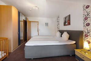 2 bedrooms, free WiFi, bed sheets