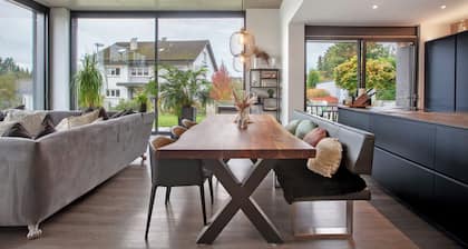 Apartment 'Helle Lichtdurchflutete Wohnung' with Mountain View, Private Terrace and Wi-Fi
