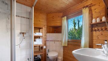 Dusche, Haartrockner, Handtücher