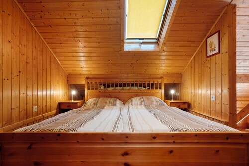 Holiday Home 'Ferienhaus Moritzburg' with Private Terrace, Private Garden and Wi-Fi