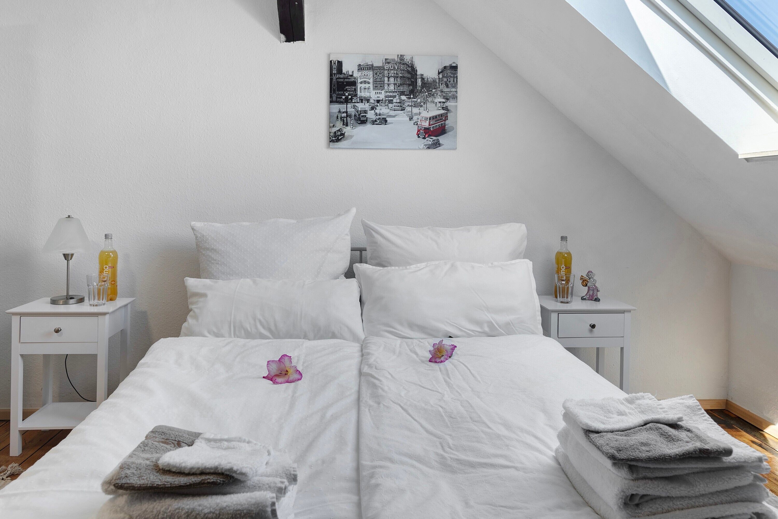 Een strijkplank/strijkijzer, gratis wifi, beddengoed