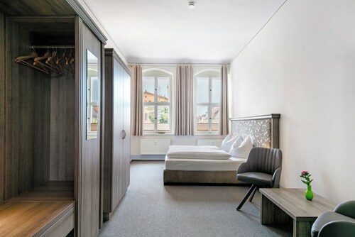 Apartment 'Ferienwohnung 4' with Shared Terrace and Wi-Fi