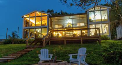 Lakefront Home, 2 King Beds, Kayak, Large Kitchen