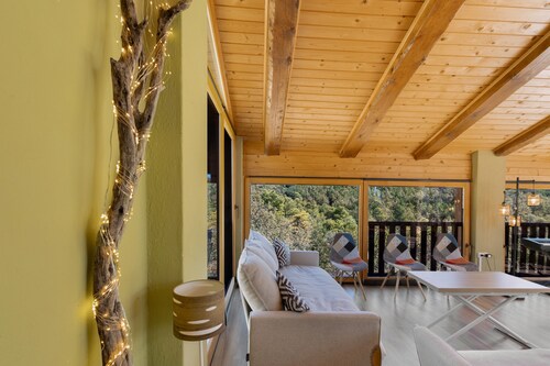 Chalet 'Masia La Clariana' with Mountain Views, Private Pool and Wi-Fi