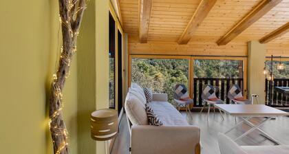 Chalet 'Masia La Clariana' with Mountain Views, Private Pool and Wi-Fi