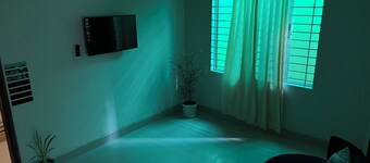 Entire apartment, private Studio apartment with AC in Dhaka